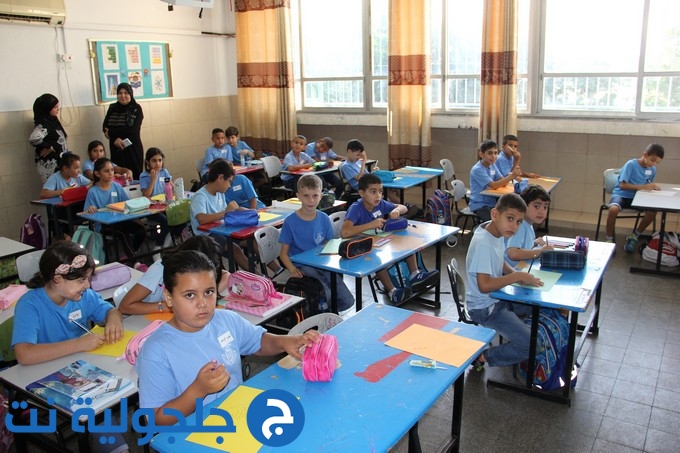 افتتاح العام الدراسي في مدارس جلجولية 