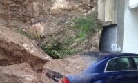 انهيار جدار على سيارة خصوصية في الناصرة دون اصابات