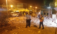 سقوط صاروخ اطلق من غزة في ساحة منزل ببئر السبع