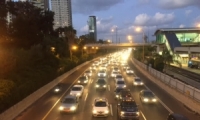 اضاءة مصابيح السيارات في ساعات النهار ابتداء من 1/11/2018