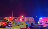إصابة 3 شبان بجراح جراء متفاوتة ]إلقاء قنبلة على منزل في يافة الناصرة