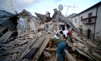 زلزال يضرب وسط إيطاليا وسقوط ضحايا ومصابين