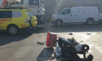 اصابة سائق دراجة نارية (24 عامًا) بجراح متوسطة في حادث طرق