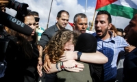 اطلاق سراح عهد التميمي ووالدتها بعد السجن 8 أشهر