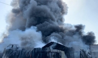 تجدد الحريق الهائل في المنطقة الصناعية نعمان في عكا