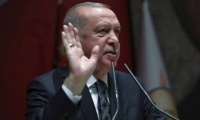 اردوغان يهدد أوروبا بسيل من اللاجئين