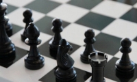 طريقة إظهار ولعب لعبة الشطرنج السرية في فيس بوك مسنجر