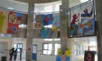 مدرسة الفنون في بيت بيرل تنظّم ورشات فنيّة في مدارس المثلث