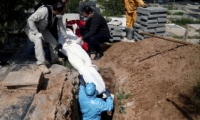 139 حالة وفاة و3076 إصابة جديدة بإيران خلال 24 ساعة