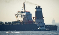 إيران تهدد بالرد على احتجاز ناقلة النفط ونقض الاتفاق النووي