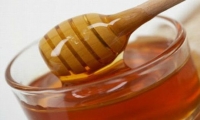 6 فوائد ستجعلك حريصاً على تناول العسل الخام