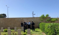 العثور على جثة رضيع بعمر أيام في مقبرة بمدينة حيفا