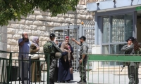 إصابة حرجة لفتاة فلسطينية بزعم عملية طعن