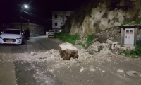 انهيار صخري في بلدة مشيرفة كاد أن يحدث كارثة
