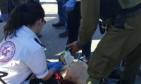اصابة فلسطيني بجراح خطيرة بعد محاولته دهس جنود 