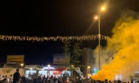 العشرات من مشجعي اتحاد ابناء سخنين يتظاهرون مطالبين بإستقالة ادارة الفريق