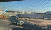 انطلاق أول رحلة لفلسطينيين من الضفة عبر مطار 