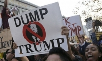 الشارع الأمريكي يعج بالمظاهرات المناهضة لترامب وكاليفورنيا تطلب الانفصال
