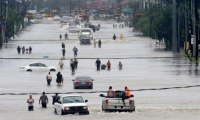 30 قتيلا وإجلاء عشرات الآلاف جراء فيضانات تكساس