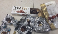 ضبط علبة حلوى شوكلاطة محشية بمخدر الكوكائين في مطار بن چوريون 