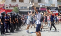 الجيش التونسي يطوّق البرلمان ويمنع الغنوشي من دخوله