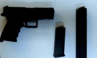 ضبط قاصر (15 عامًا) في حورة وبحوزته مسدس وذخيرة 
