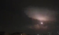 الجيش الإسرائيلي يقصف مواقع بغزة بعد إطلاق قذيفتين صاروخيتين من غزة