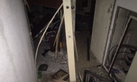 الشرطة تواصل التحقيق بإنفجار مركبة وغرفة درج إحدى البنايات في عكا