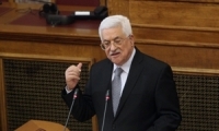 عباس: متمسك بالمفاوضات مع إسرائيل
