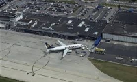 هبوط طائرتين اضطراريا في مطار بروكسيل بعد انذار عن وجود قنابل  