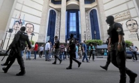 قوات الأمن المصرية تداهم نقابة الصحفيين وتلقي القبض على اثنين