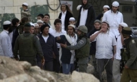 إسرائيل تُجلي 80 مستوطنا يهوديا من مبنيين في الخليل