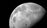 اكتشاف غاز النيون في جو القمر