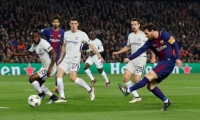 ميسي يقود برشلونة لربع نهائي دوري الأبطال