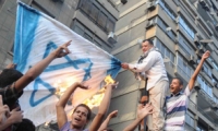 نتنياهو: هددنا مصر بإرسال قوات عسكرية للقاهرة