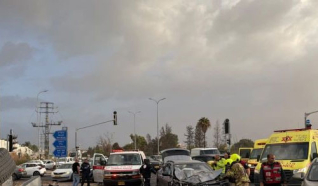 إصابة 6 أشخاص بحادث طرق على شارع 444 قرب مفرق جلجولية 