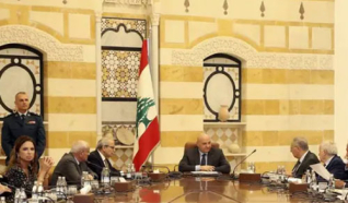 الحكومة اللبنانية تعلن الحظر الفوري لأنشطة حزب الله العسكرية