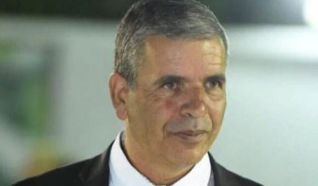 مقتل خالد عودة بعد تعرضه لإطلاق النار داخل محله التجاري في الرينة