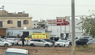 اصابة شاب بجراح خطيرة بعد تعرضه لاطلاق النار في رهط 