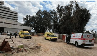 مصرع شخصين بعد سقوط صاروخ على ورشة بناء في مركز البلاد