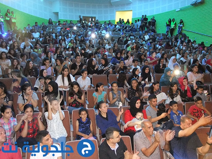 هيثم خلايلة يُشعل مسرح المركز الثقافي في جلجولية 
