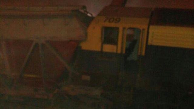 إصطدام قطارين في النقب أحدهما محمل مواد سامة