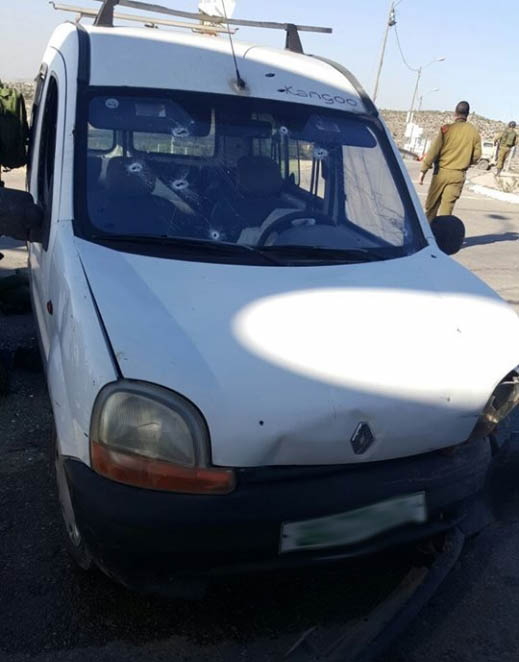 اصابة فلسطيني بجراح خطيرة بعد محاولته دهس جنود 