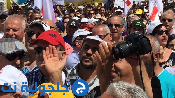 الآلاف في مظاهرة القدس تضامنا مع المدارس الأهلية أمام مكتب رئيس الوزراء