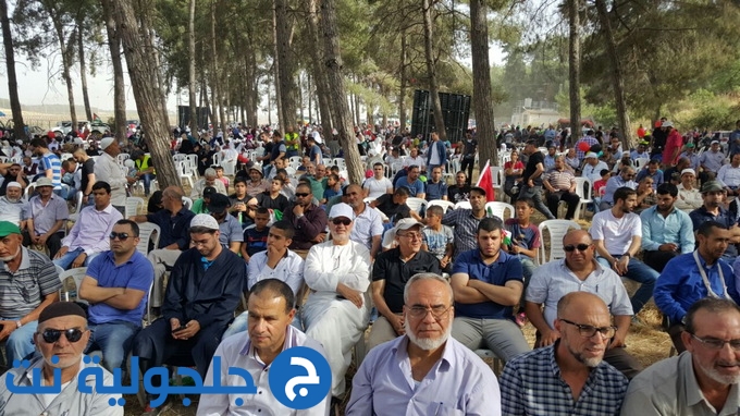 الاف من الجماهير العربية في مهرجان عائدون الى اللجون