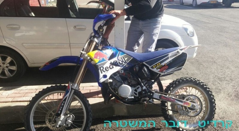 القبض على قاصر يقود دراجة نارية 