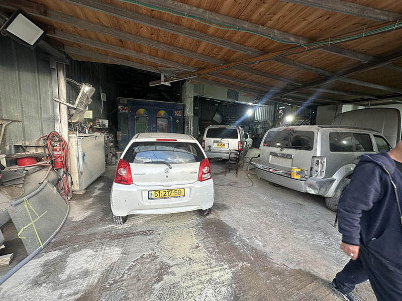 كراج تجليس ودهان في كفر قاسم