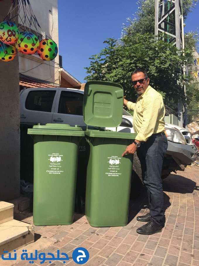 حملة لتبديل حاويات القمامة البيتية في جلجولية 