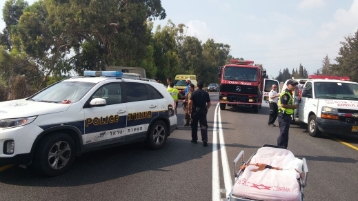 مصرع شخص وإصابة أخرين بجراح متفاوتة في حادث طرق