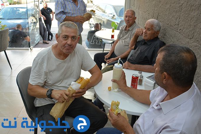 افتتاح مطعم ابو كريم في جلجولية